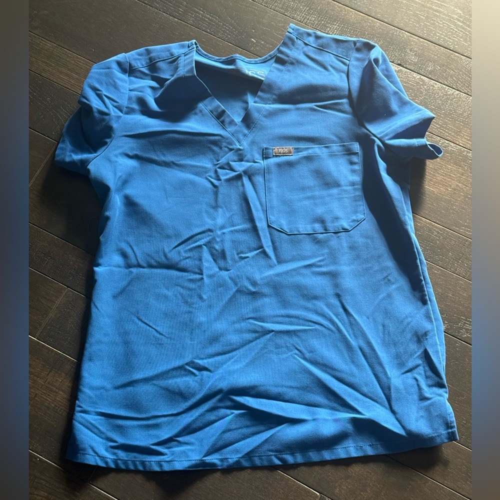 Figs Catarina one-pocket scrub top royal blue size s